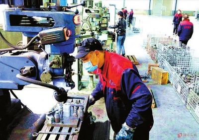 抓生产，促发展 润滑油产业的战略引擎与未来之路